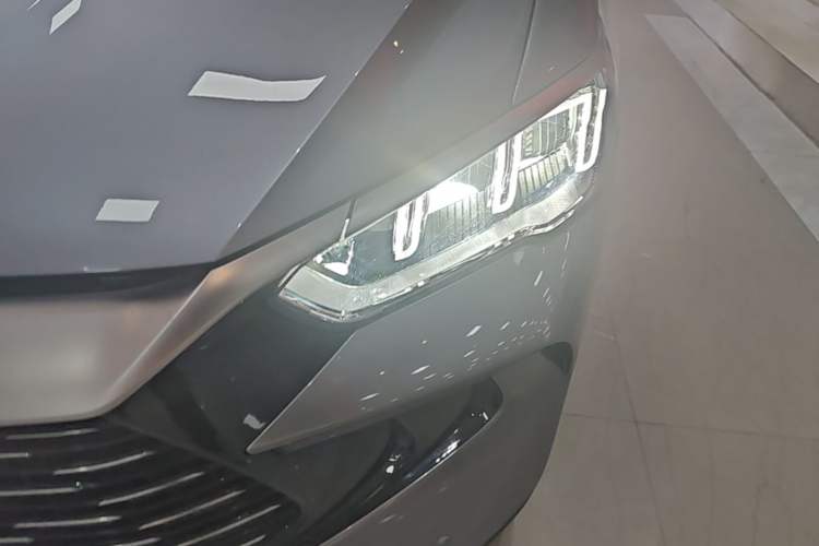 Used BYD Song Pro New Energy 2024 HONOR Edition DM-i 71KM Navigation Model Left Front Headlight