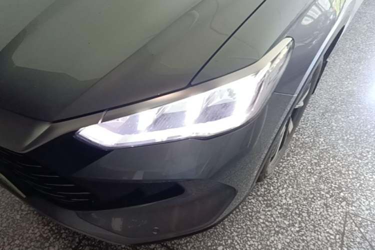 Used BYD Song Pro New Energy 2024 HONOR Edition DM-i 71KM Navigation Model Left Front Headlight