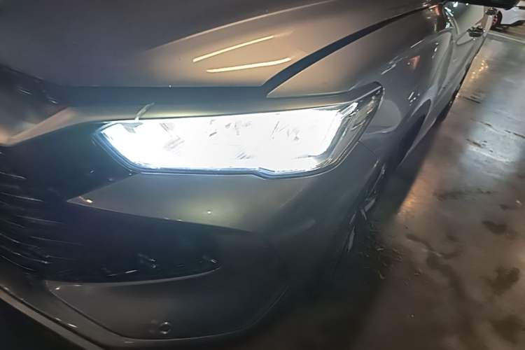Used BYD Song Pro New Energy 2024 HONOR Edition DM-i 71KM Navigation Model Left Front Headlight