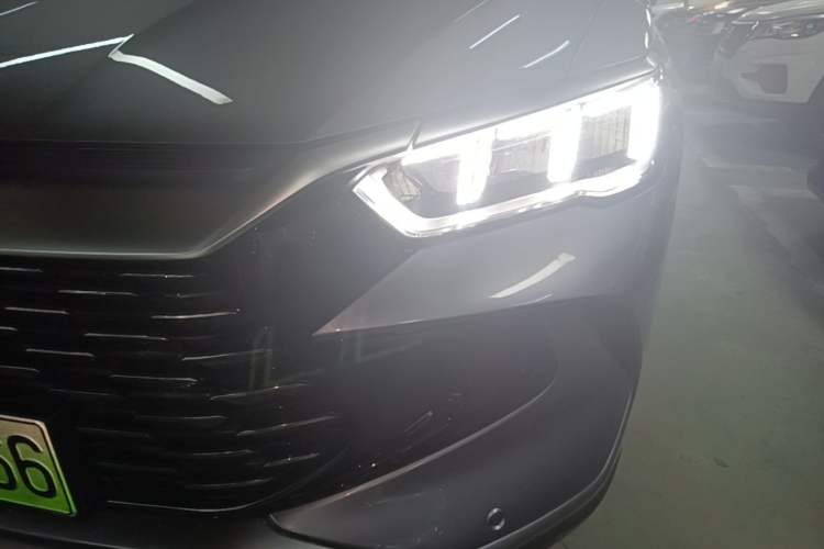 Used BYD Song Pro New Energy 2024 HONOR Edition DM-i 71KM Navigation Model Left Front Headlight