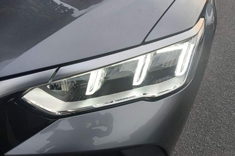 Used BYD Song Pro New Energy 2024 HONOR Edition DM-i 71KM Navigation Model Left Front Headlight