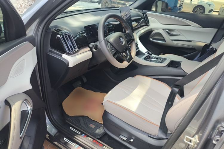Used BYD Song Pro New Energy 2024 HONOR Edition DM-i 71KM Navigation Model Left Front Seat