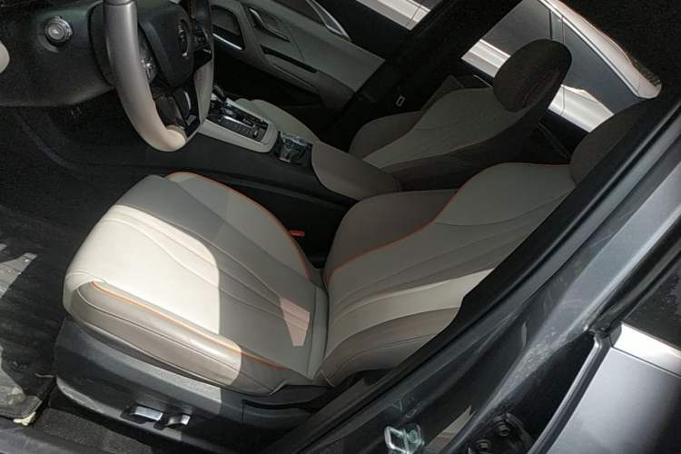 Used BYD Song Pro New Energy 2024 HONOR Edition DM-i 71KM Navigation Model Left Front Seat