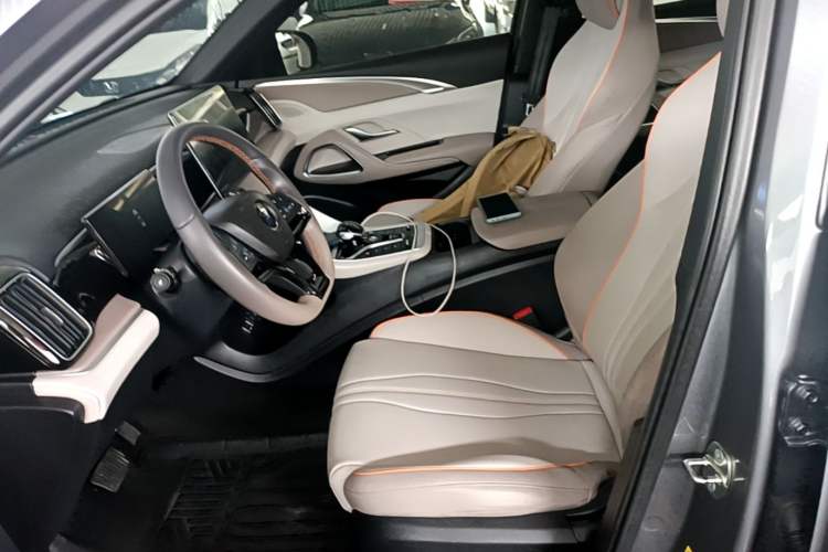 Used BYD Song Pro New Energy 2024 HONOR Edition DM-i 110KM Beyond Model Left Front Seat