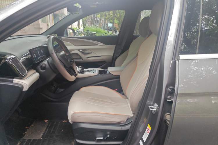 Used BYD Song Pro New Energy 2024 HONOR Edition DM-i 110KM Beyond Model Left Front Seat
