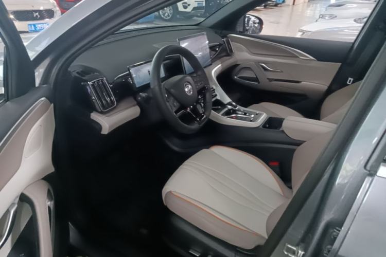 Used BYD Song Pro New Energy 2024 HONOR Edition DM-i 110KM Beyond Model Left Front Seat