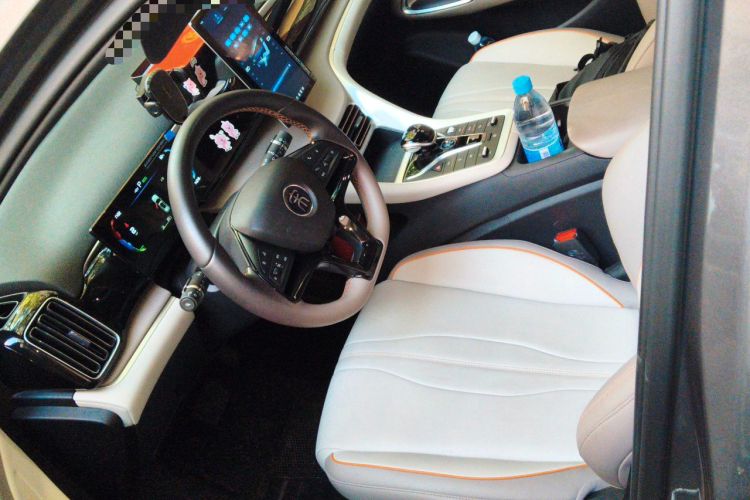 Used BYD Song Pro New Energy 2024 HONOR Edition DM-i 71KM Navigation Model Left Front Seat