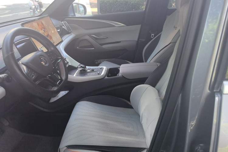 Used BYD Song Pro New Energy 2024 HONOR Edition DM-i 110KM Excellence Model Left Front Seat