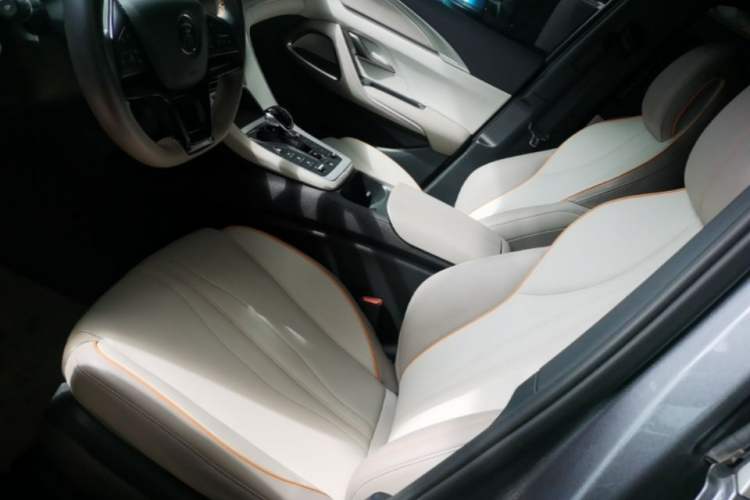 Used BYD Song Pro New Energy 2024 HONOR Edition DM-i 71KM Navigation Model Left Front Seat