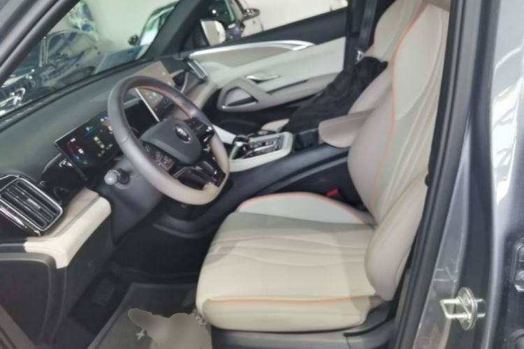 Used BYD Song Pro New Energy 2024 HONOR Edition DM-i 71KM Navigation Model Left Front Seat