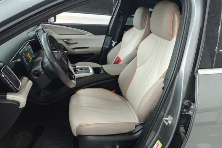 Used BYD Song Pro New Energy 2024 HONOR Edition DM-i 71KM Navigation Model Left Front Seat