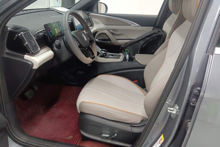 Used BYD Song Pro New Energy 2024 HONOR Edition DM-i 71KM Navigation Model Left Front Seat