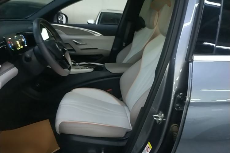Used BYD Song Pro New Energy 2024 HONOR Edition DM-i 71KM Navigation Model Left Front Seat