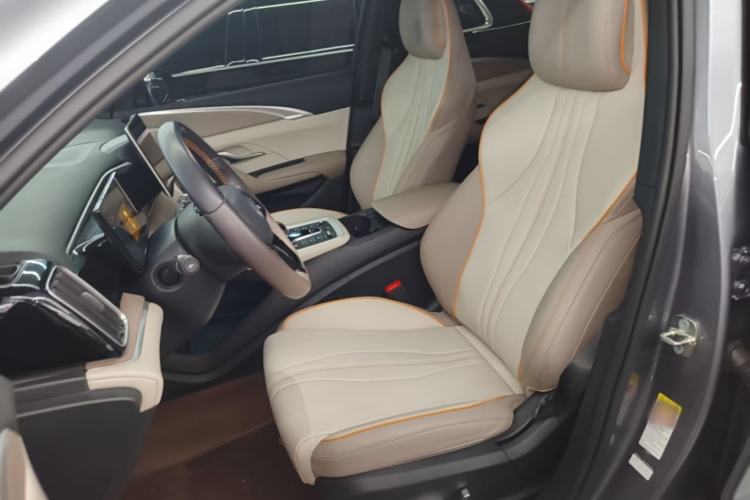 Used BYD Song Pro New Energy 2024 HONOR Edition DM-i 71KM Navigation Model Left Front Seat