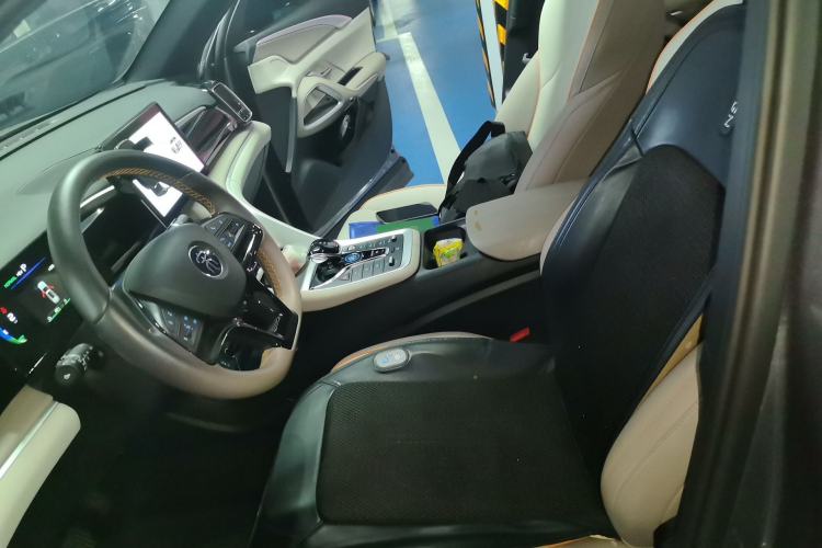 Used BYD Song Pro New Energy 2024 HONOR Edition DM-i 71KM Navigation Model Left Front Seat