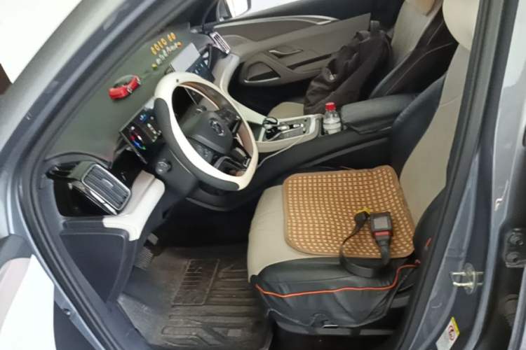 Used BYD Song Pro New Energy 2024 HONOR Edition DM-i 71KM Navigation Model Left Front Seat