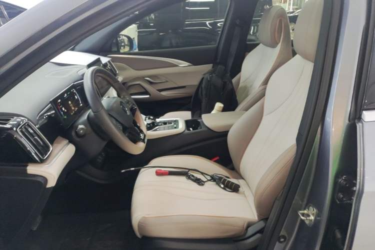 Used BYD Song Pro New Energy 2024 HONOR Edition DM-i 71KM Leading Model Left Front Seat