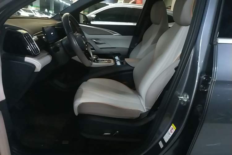 Used BYD Song Pro New Energy 2024 HONOR Edition DM-i 110KM Excellence Model Left Front Seat
