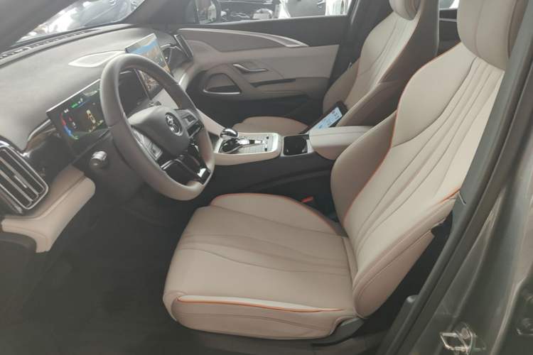 Used BYD Song Pro New Energy 2024 HONOR Edition DM-i 71KM Leading Model Left Front Seat