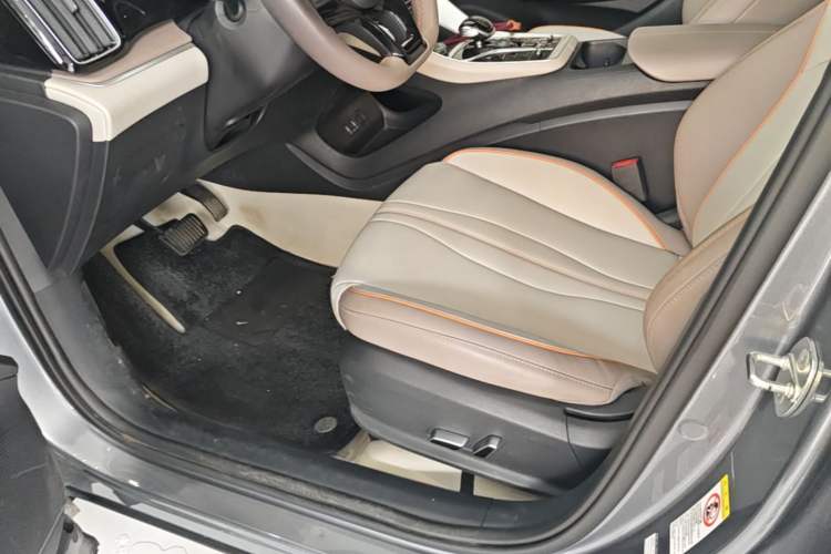 Used BYD Song Pro New Energy 2024 HONOR Edition DM-i 110KM Beyond Model Left Front Seat