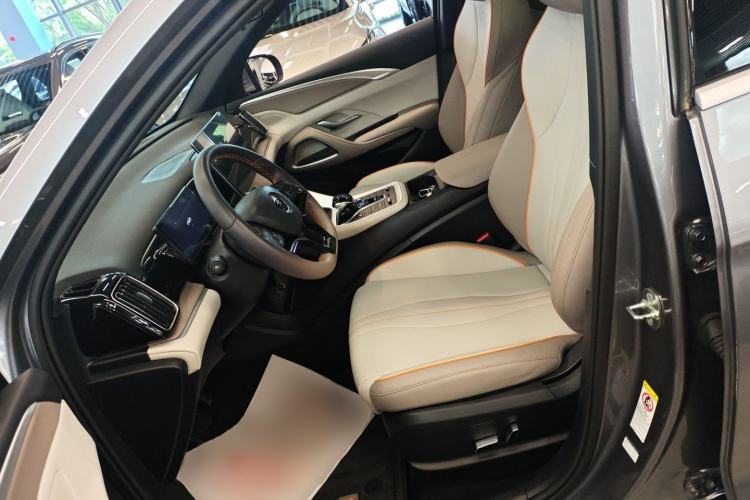 Used BYD Song Pro New Energy 2024 HONOR Edition DM-i 110KM Beyond Model Left Front Seat