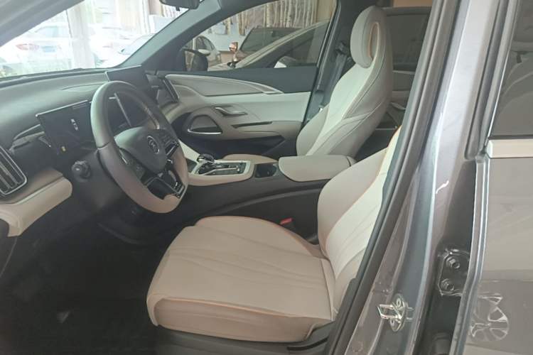 Used BYD Song Pro New Energy 2024 HONOR Edition DM-i 110KM Beyond Model Left Front Seat