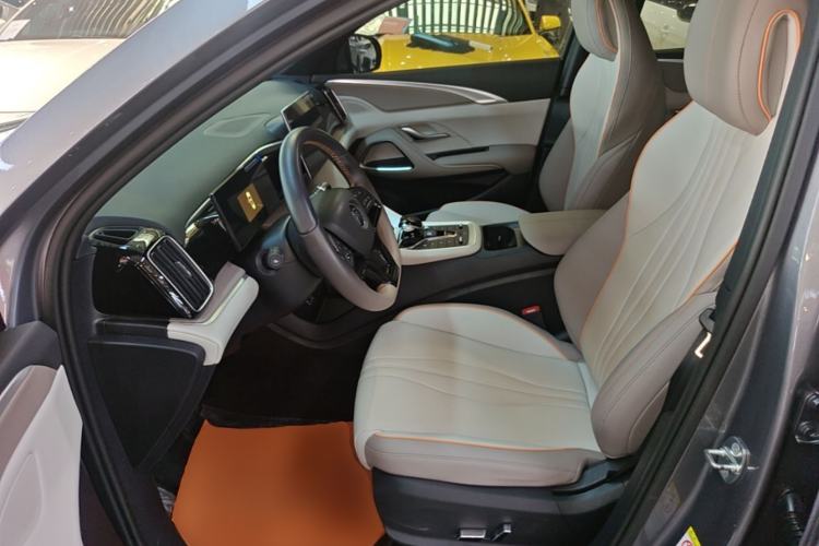 Used BYD Song Pro New Energy 2024 HONOR Edition DM-i 71KM Navigation Model Left Front Seat