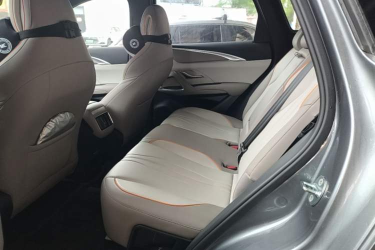 Used BYD Song Pro New Energy 2024 HONOR Edition DM-i 71KM Beyond Model Left Rear Seat