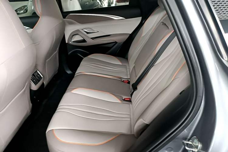 Used BYD Song Pro New Energy 2024 HONOR Edition DM-i 110KM Beyond Model Left Rear Seat