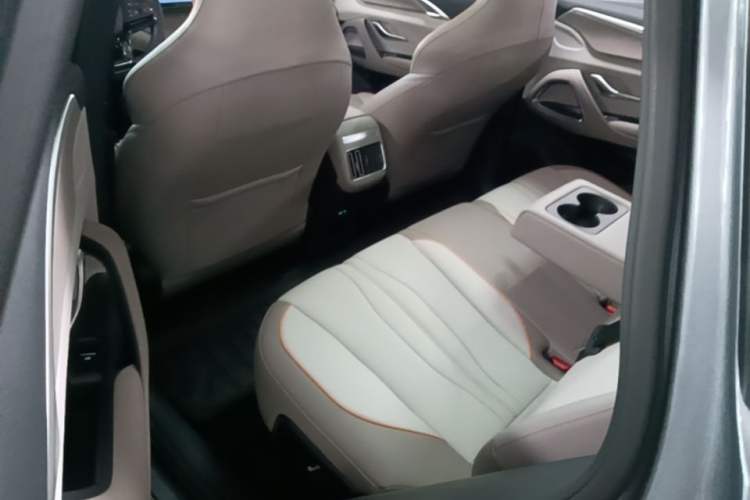 Used BYD Song Pro New Energy 2024 HONOR Edition DM-i 110KM Beyond Model Left Rear Seat