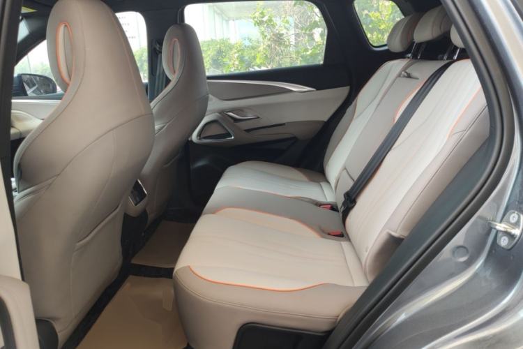 Used BYD Song Pro New Energy 2024 HONOR Edition DM-i 71KM Navigation Model Left Rear Seat