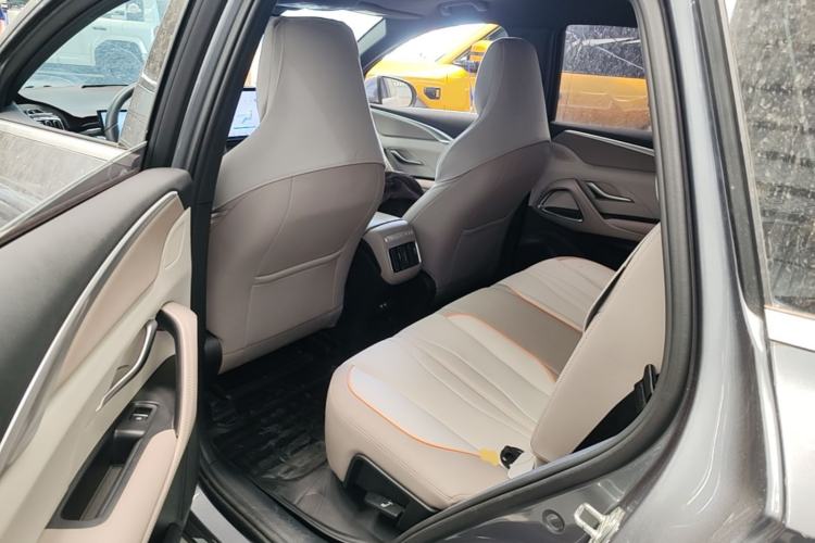 Used BYD Song Pro New Energy 2024 HONOR Edition DM-i 110KM Beyond Model Left Rear Seat