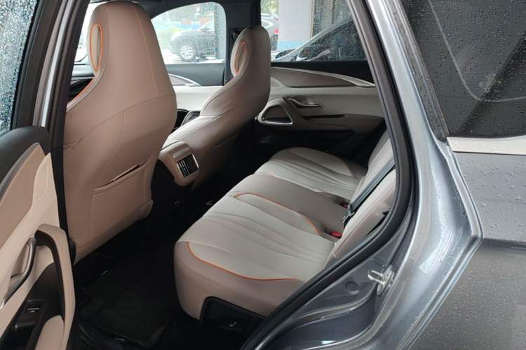 Used BYD Song Pro New Energy 2024 HONOR Edition DM-i 110KM Beyond Model Left Rear Seat