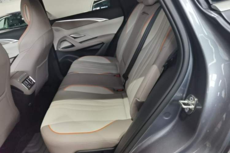 Used BYD Song Pro New Energy 2024 HONOR Edition DM-i 71KM Navigation Model Left Rear Seat