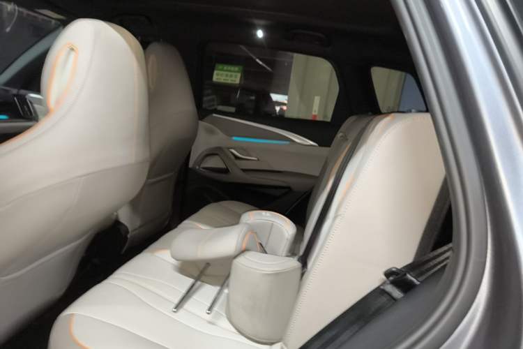 Used BYD Song Pro New Energy 2024 HONOR Edition DM-i 110KM Excellence Model Left Rear Seat