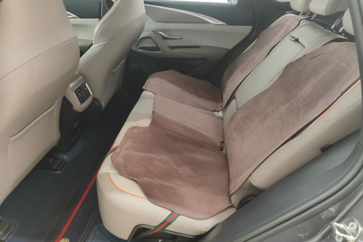 Used BYD Song Pro New Energy 2024 HONOR Edition DM-i 71KM Navigation Model Left Rear Seat