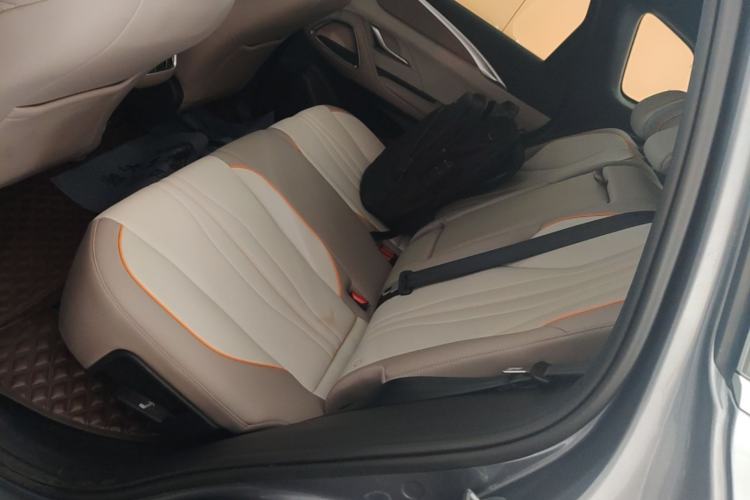 Used BYD Song Pro New Energy 2024 HONOR Edition DM-i 71KM Navigation Model Left Rear Seat