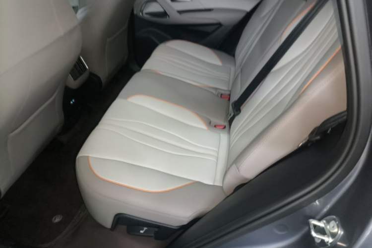 Used BYD Song Pro New Energy 2024 HONOR Edition DM-i 71KM Navigation Model Left Rear Seat