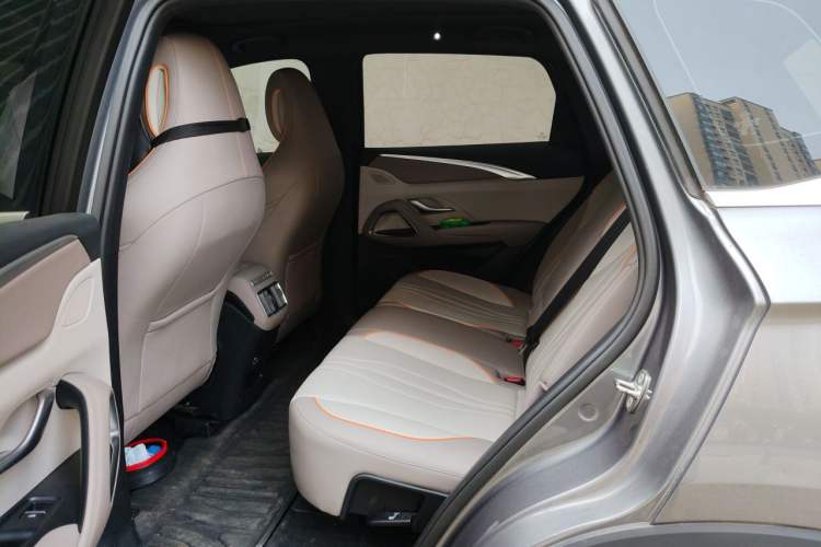 Used BYD Song Pro New Energy 2024 HONOR Edition DM-i 110KM Beyond Model Left Rear Seat