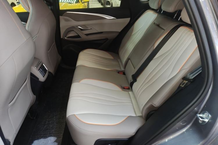 Used BYD Song Pro New Energy 2024 HONOR Edition DM-i 71KM Navigation Model Left Rear Seat