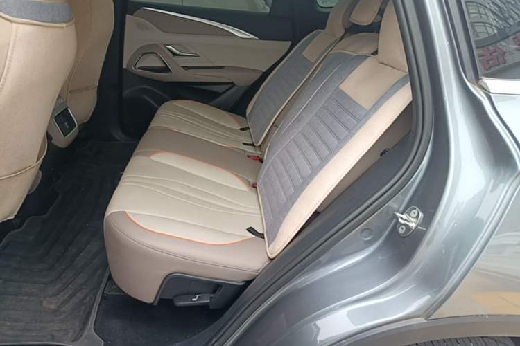Used BYD Song Pro New Energy 2024 HONOR Edition DM-i 71KM Navigation Model Left Rear Seat
