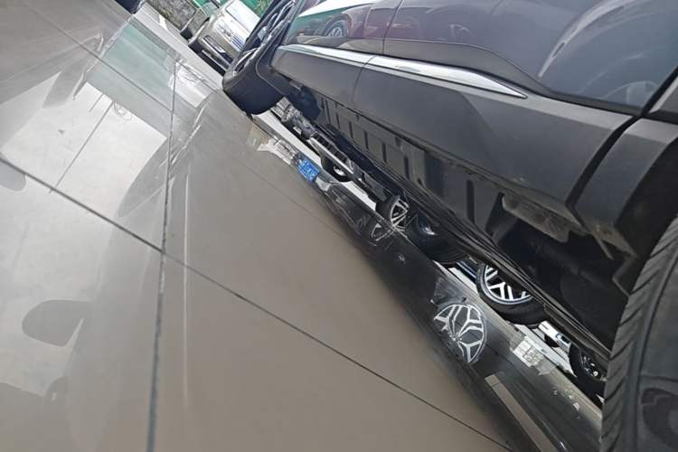 Used BYD Song Pro New Energy 2024 HONOR Edition DM-i 71KM Navigation Model Left Side Sill
