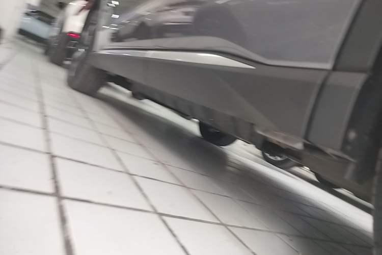 Used BYD Song Pro New Energy 2024 HONOR Edition DM-i 71KM Leading Model Left Side Sill