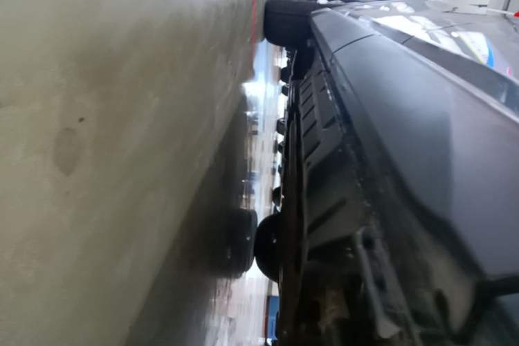 Used BYD Song Pro New Energy 2024 HONOR Edition DM-i 110KM Beyond Model Left Side Sill