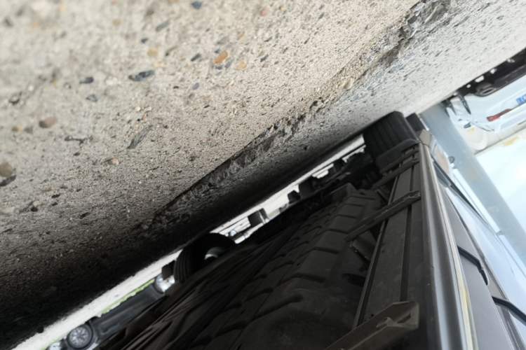 Used BYD Song Pro New Energy 2024 HONOR Edition DM-i 71KM Navigation Model Left Side Sill