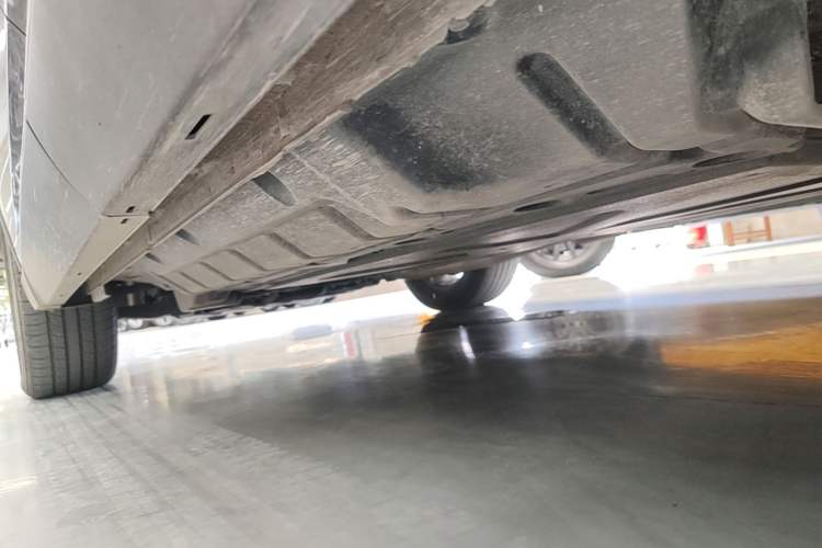 Used BYD Song Pro New Energy 2024 HONOR Edition DM-i 110KM Beyond Model Left Side Sill