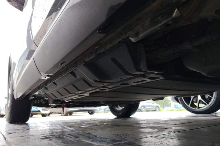 Used BYD Song Pro New Energy 2024 HONOR Edition DM-i 110KM Beyond Model Left Side Sill