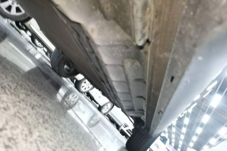 Used BYD Song Pro New Energy 2024 HONOR Edition DM-i 110KM Beyond Model Left Side Sill