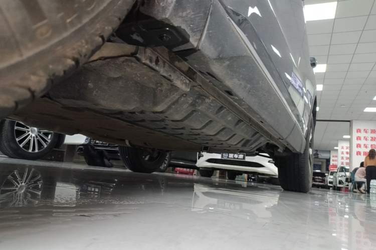 Used BYD Song Pro New Energy 2024 HONOR Edition DM-i 71KM Navigation Model Left Side Sill