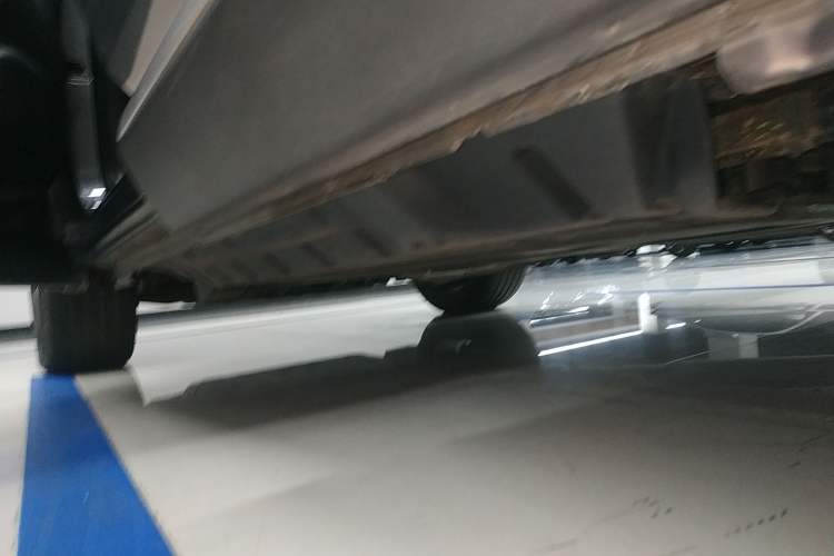 Used BYD Song Pro New Energy 2024 HONOR Edition DM-i 110KM Excellence Model Left Side Sill